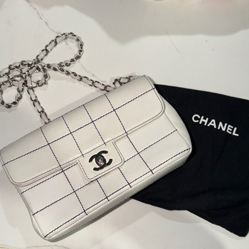 Chanel White and Black Grid Shoulder Bag